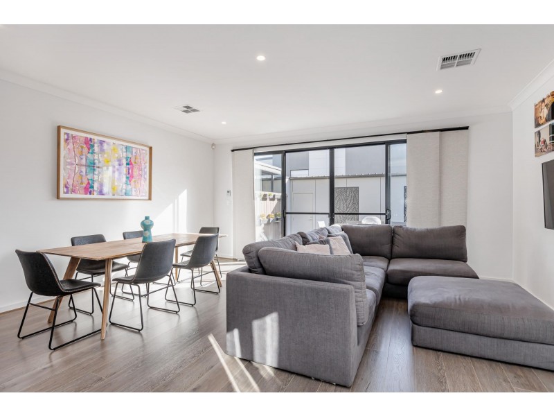 20 Symon Lane, West Lakes SA 5021