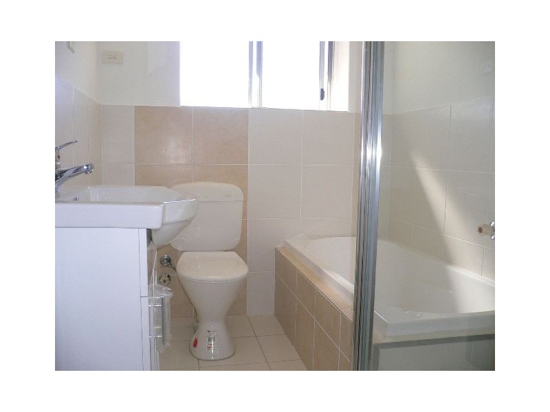 2/14 Montrose Avenue, Seaton SA 5023