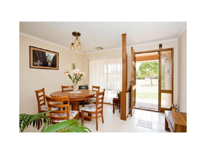 11 Arlington Close, Salisbury Heights SA 5109