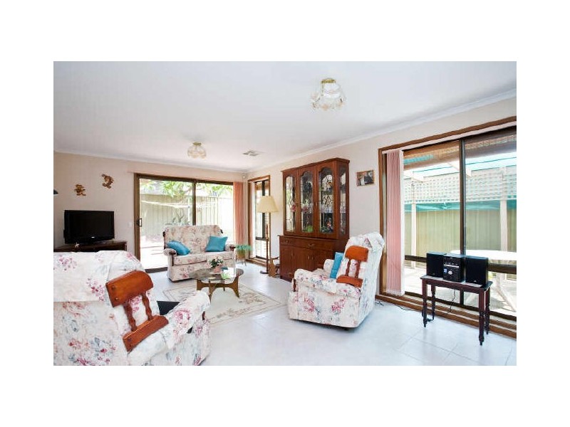 11 Arlington Close, Salisbury Heights SA 5109