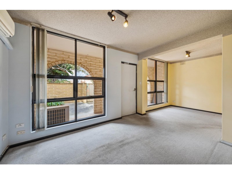 10/7 Mooloola Way, West Lakes Shore SA 5020