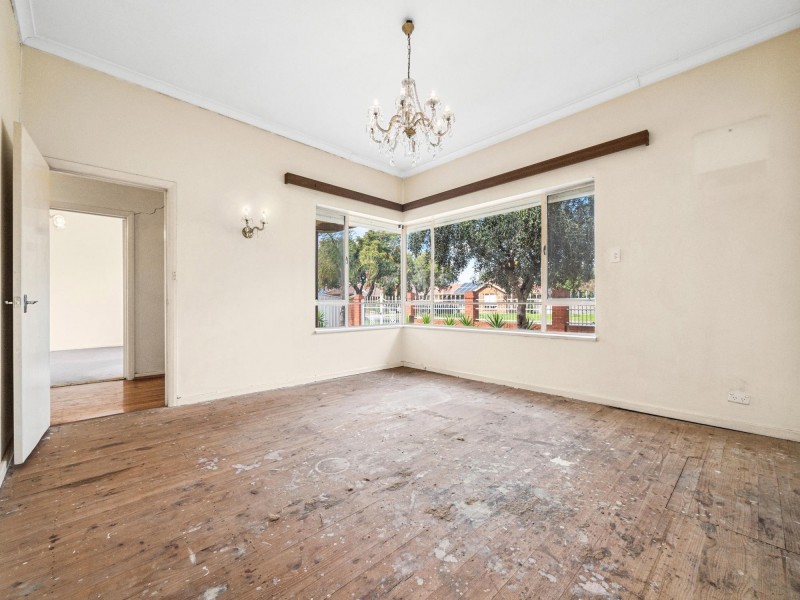 12 Harcourt Street, Mansfield Park SA 5012