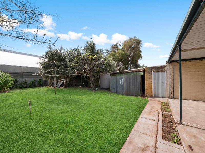 12 Harcourt Street, Mansfield Park SA 5012