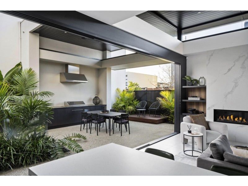 6 The Pinery, West Lakes SA 5021