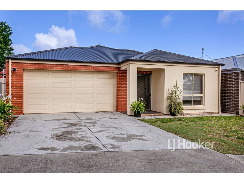 24 Day Street, Sturt SA 5047