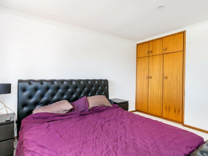 77 Brebner Drive, West Lakes SA 5021