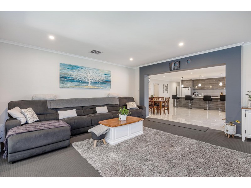 25 Halsey Road, Fulham SA 5024