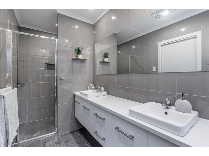 25 Halsey Road, Fulham SA 5024