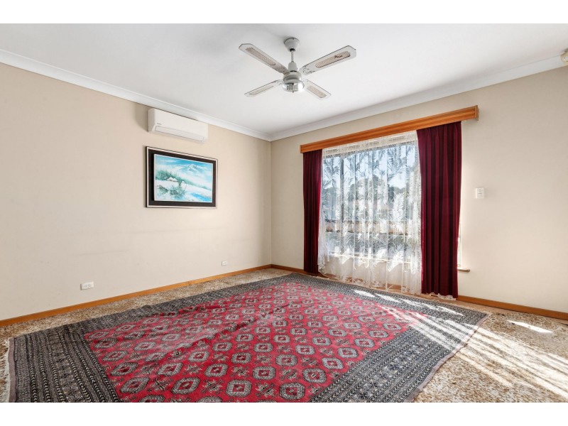10 Niblic Court, Grange SA 5022