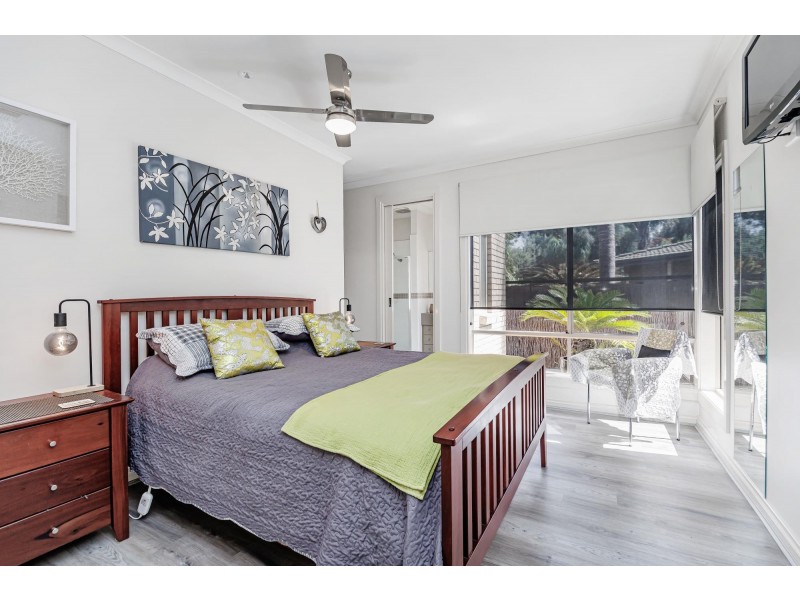 27a Heysen Crescent, West Lakes Shore SA 5020