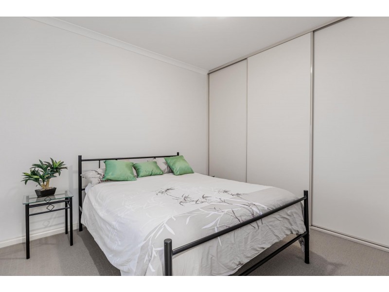 27a Heysen Crescent, West Lakes Shore SA 5020