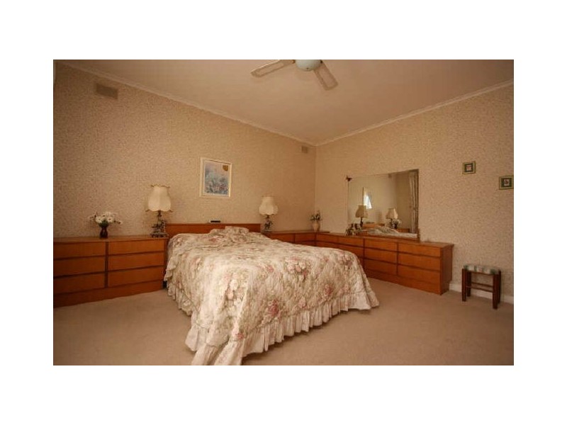 124 Robin Road, Semaphore South SA 5019