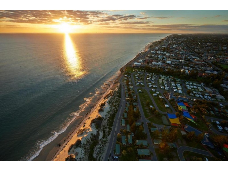 2/90 Seaview Road, West Beach SA 5024