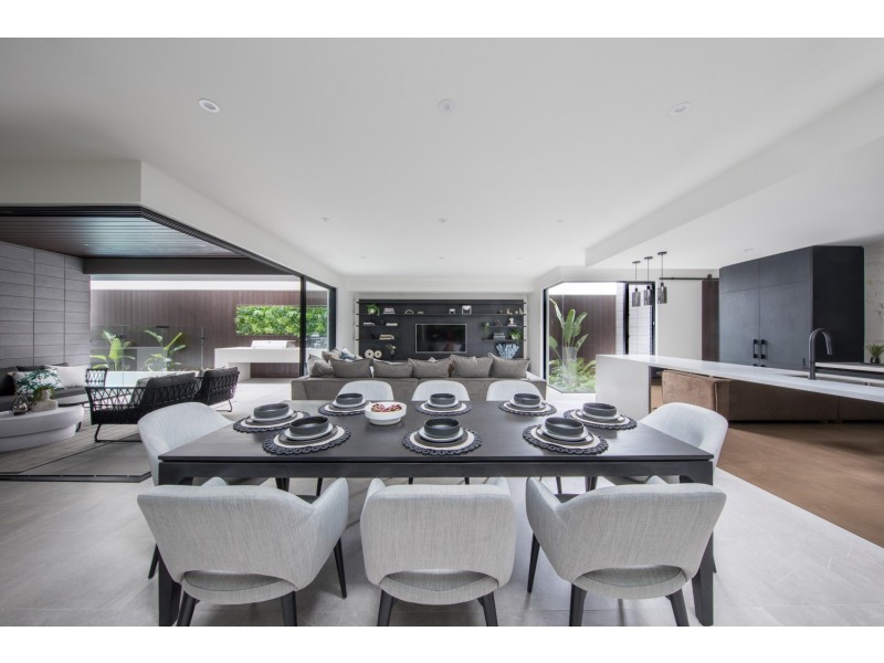 33 Troubridge Drive, West Lakes SA 5021