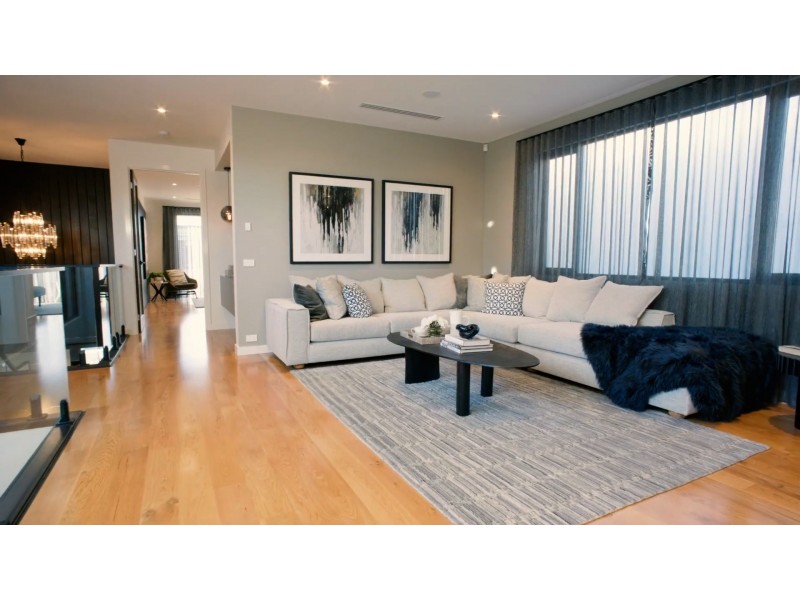 33 Troubridge Drive, West Lakes SA 5021