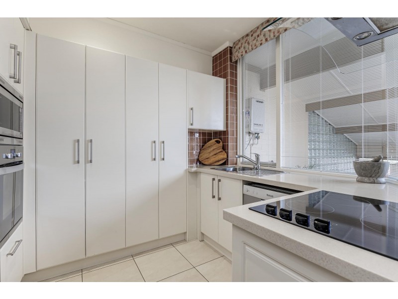 12/242 Trimmer Parade, West Lakes SA 5021