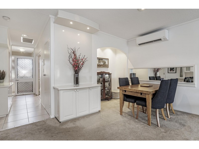 12/242 Trimmer Parade, West Lakes SA 5021