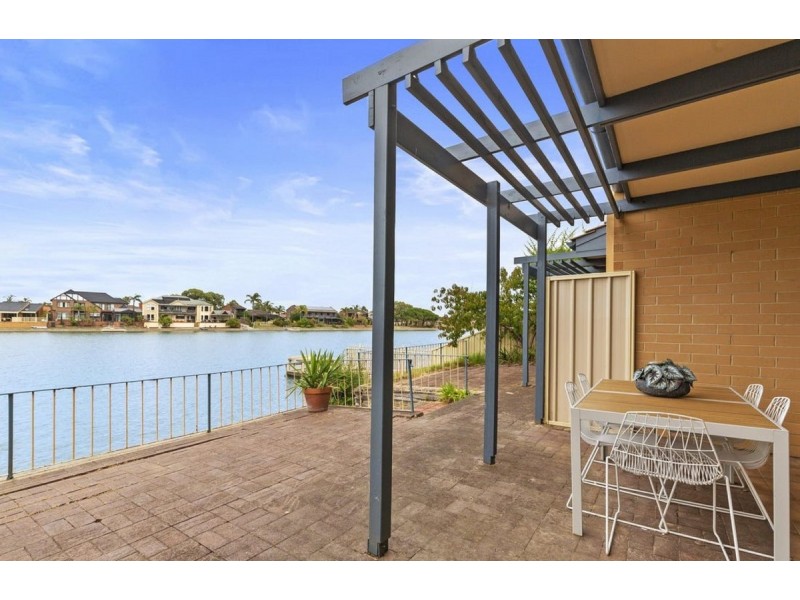 15/39 Lochside Drive, West Lakes SA 5021