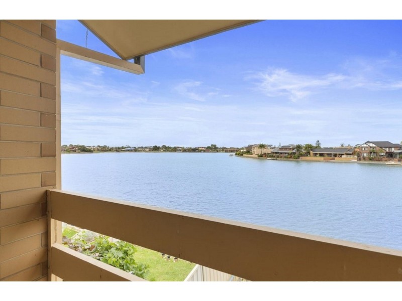 15/39 Lochside Drive, West Lakes SA 5021