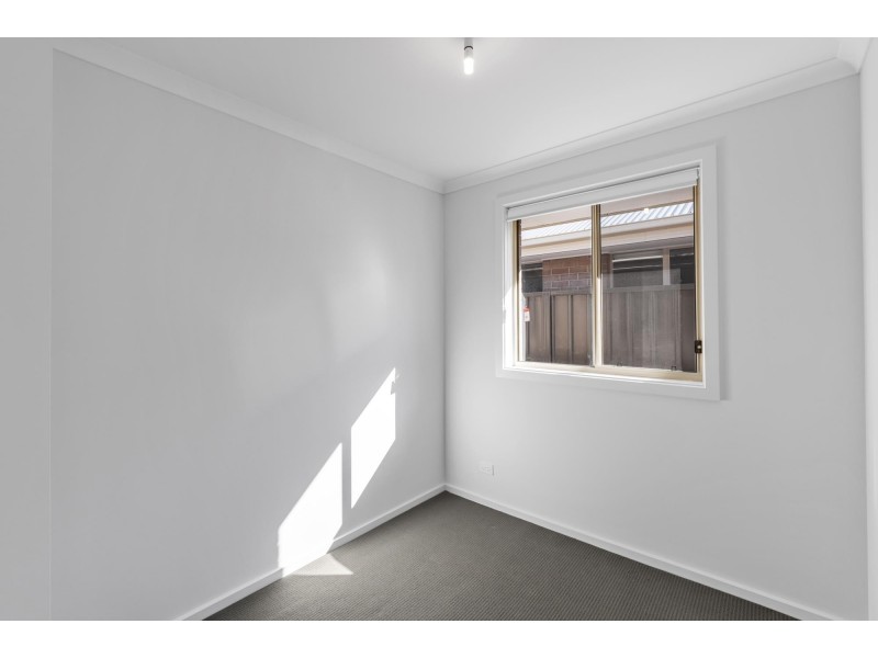 35 Victoria Way, Mansfield Park SA 5012