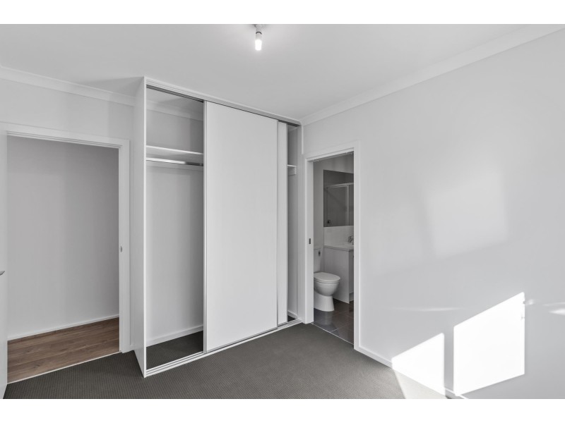 35 Victoria Way, Mansfield Park SA 5012