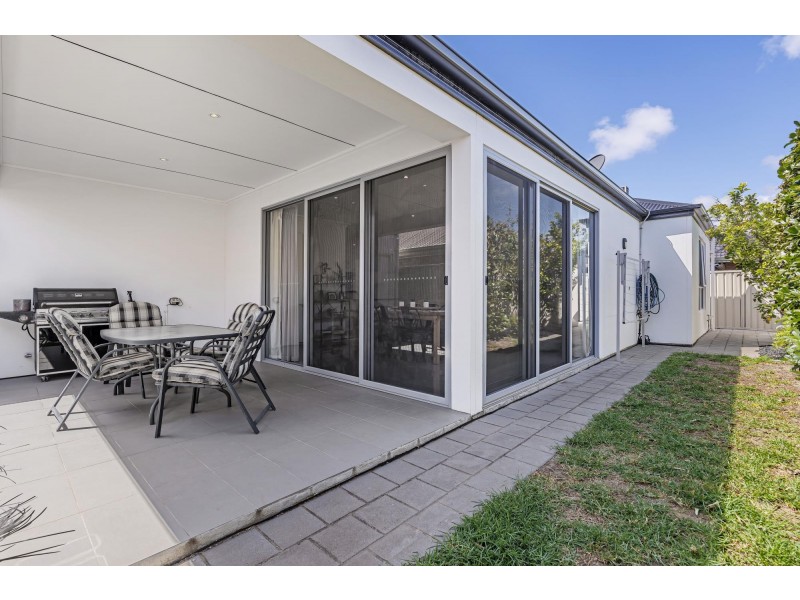 16 Malcolm Street, Flinders Park SA 5025