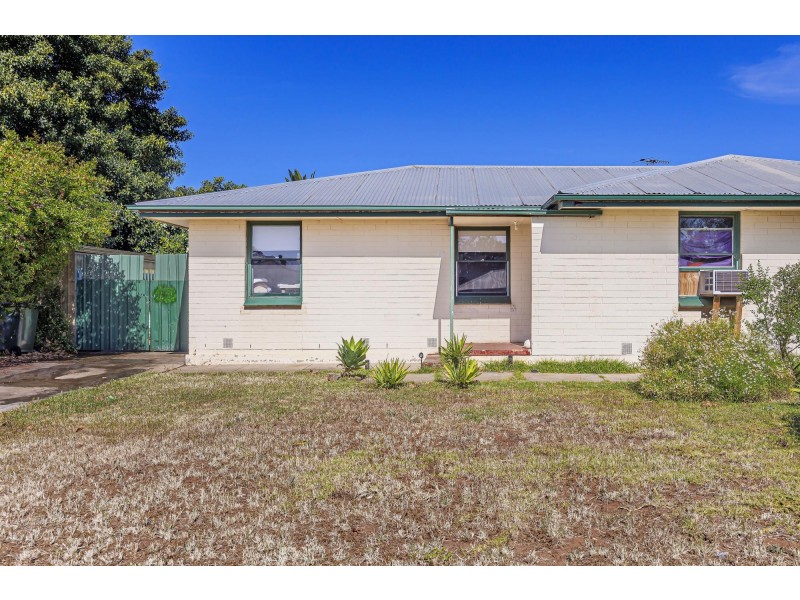 13 Moulds Crescent, Smithfield SA 5114