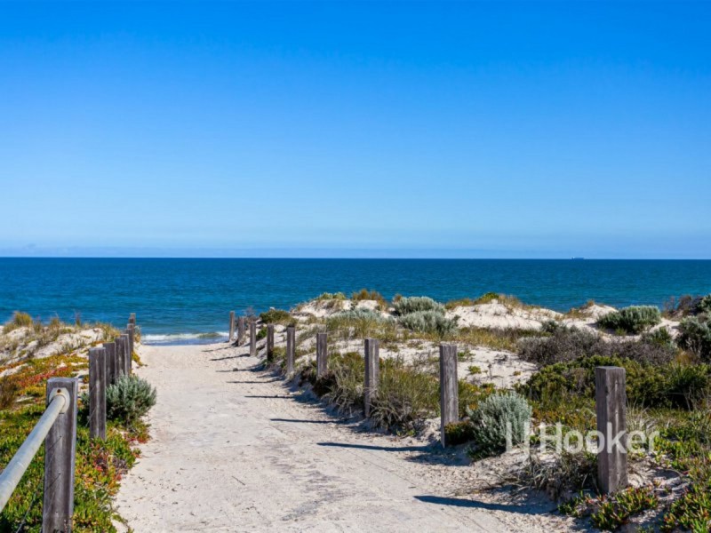 8/52 Seaview Road, West Beach SA 5024