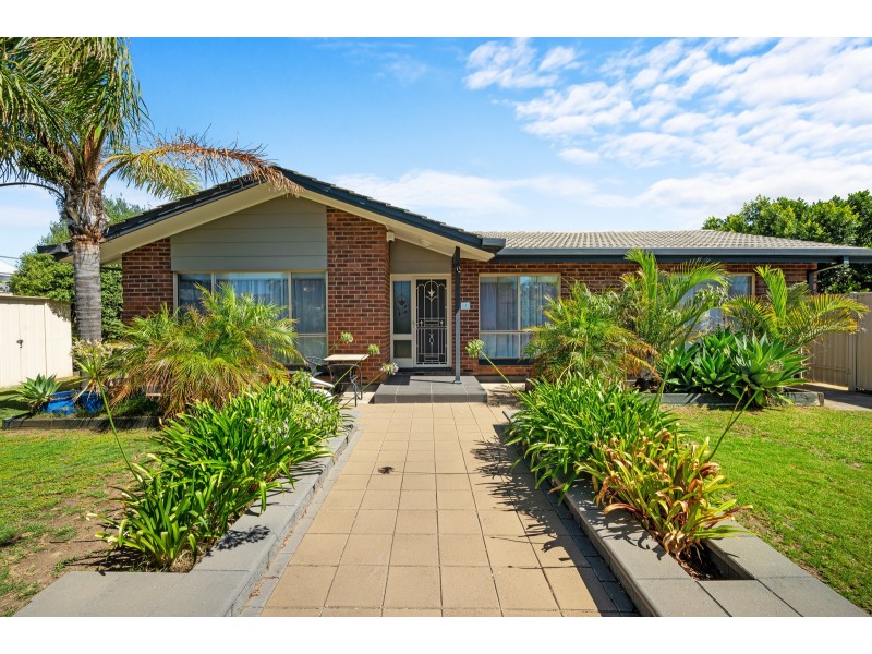 1 Finke Avenue, West Lakes Shore SA 5020