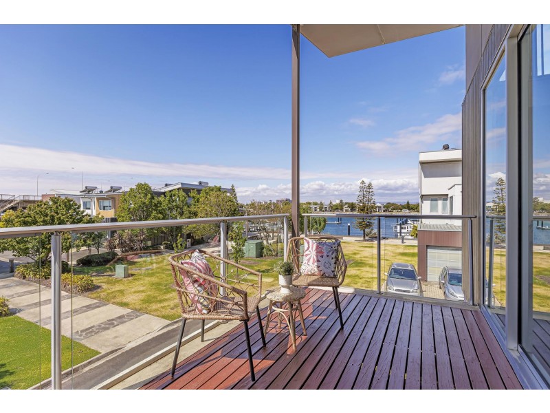 2 Kudlyo Close, New Port SA 5015