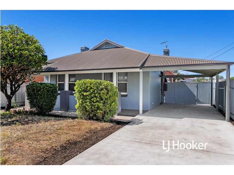 12a Laural Street, Pennington SA 5013
