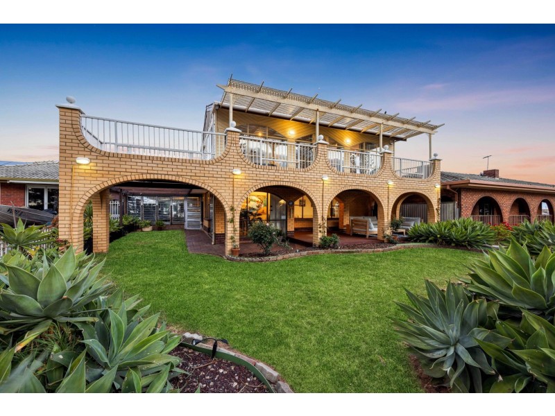 319 Lady Gowrie Drive, Taperoo SA 5017