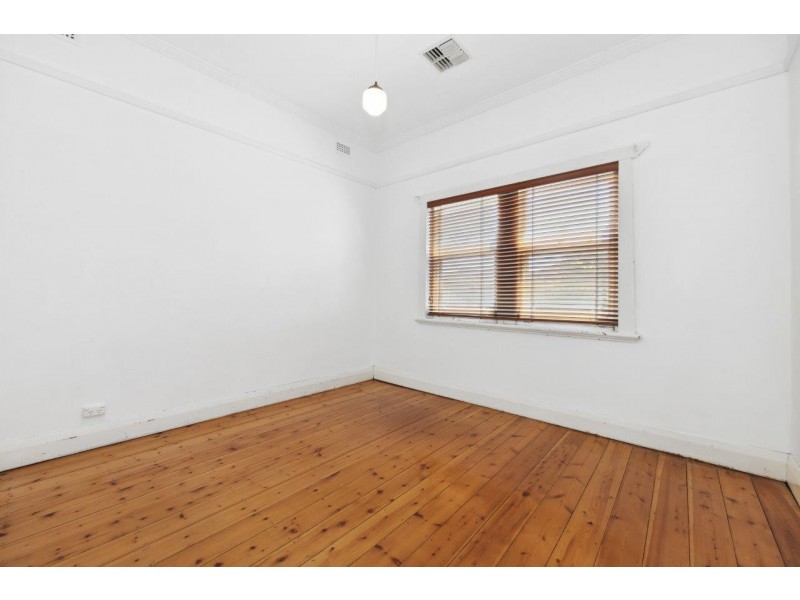 30 McGregor Terrace, Rosewater SA 5013