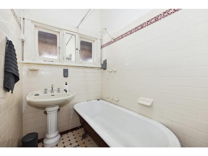 30 McGregor Terrace, Rosewater SA 5013