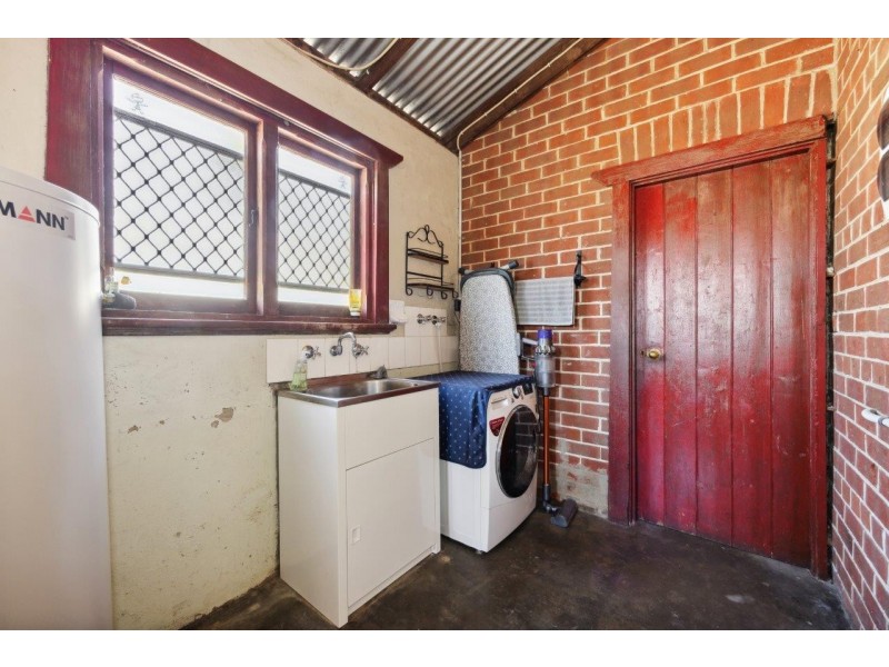 30 McGregor Terrace, Rosewater SA 5013