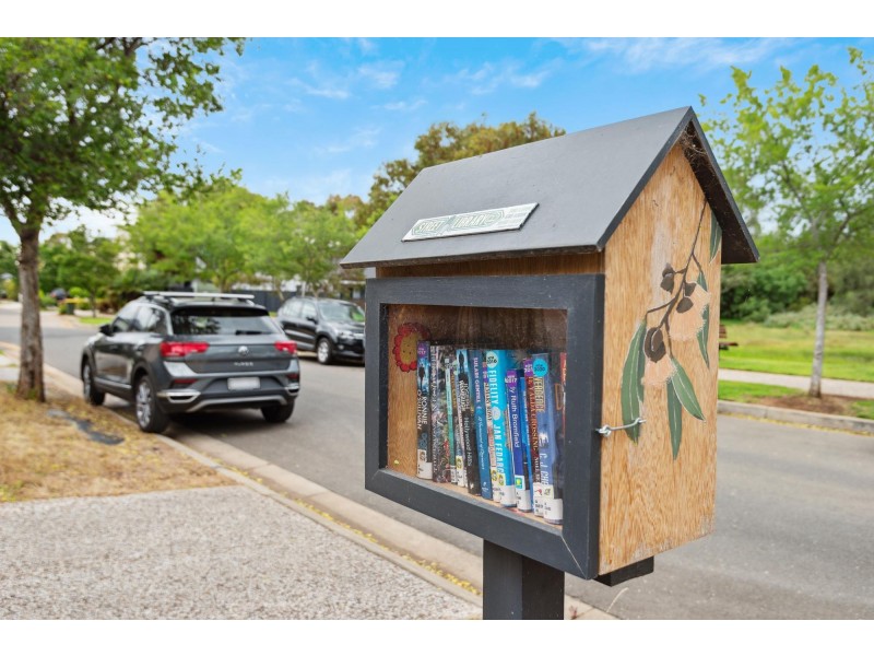 27 Sanctuary Drive, Mawson Lakes SA 5095