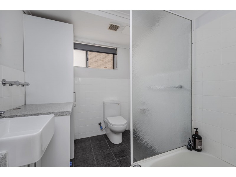 10/4-6 Croydon Road, Keswick SA 5035