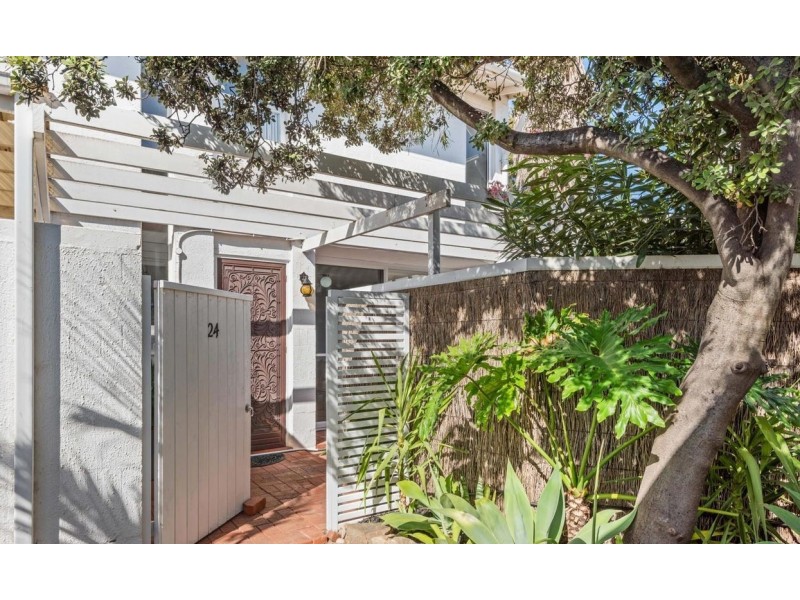 24 Amarina Court, Semaphore Park SA 5019