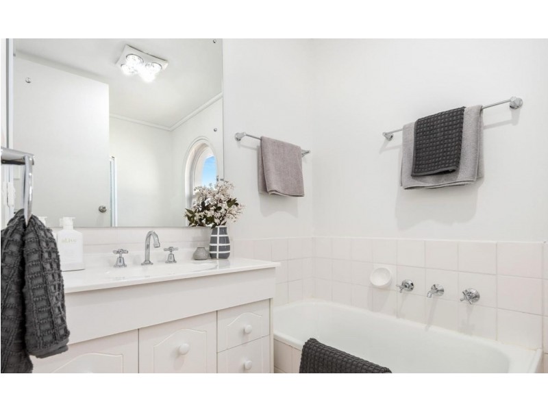 24 Amarina Court, Semaphore Park SA 5019