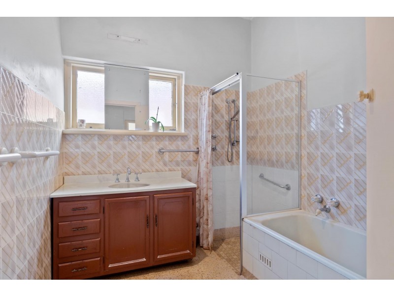 64 Golding Street, Beverley SA 5009