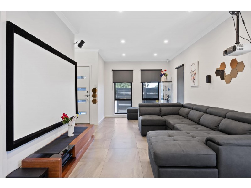 67 Trimmer Parade, Findon SA 5023