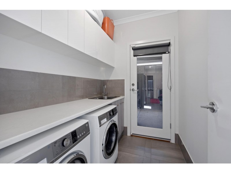 67 Trimmer Parade, Findon SA 5023