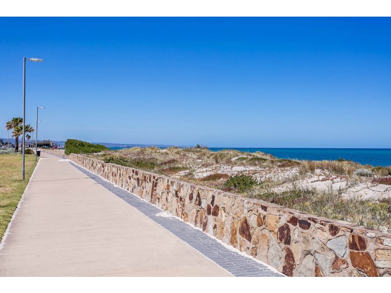 1/52 Seaview Road, West Beach SA 5024