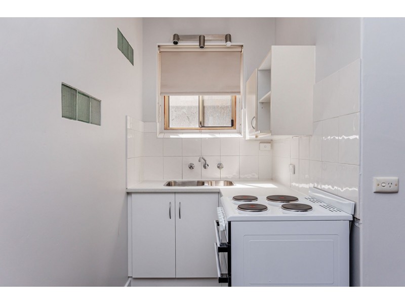 1/52 Seaview Road, West Beach SA 5024