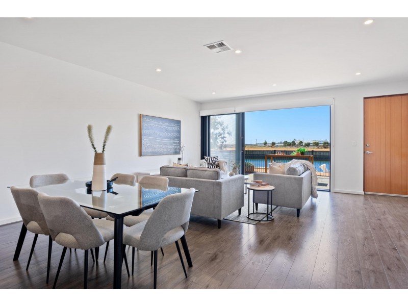 43 Albany Lane, Port Adelaide SA 5015