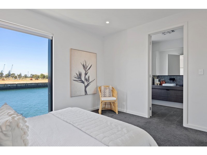 43 Albany Lane, Port Adelaide SA 5015