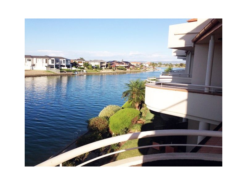 15/8-9 Sunrise Court, West Lakes SA 5021