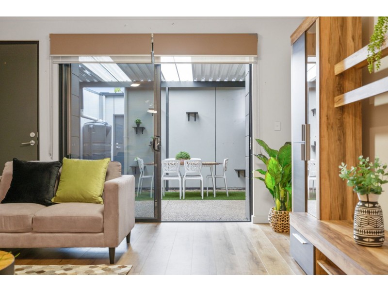 6 Banksia Street, West Lakes SA 5021