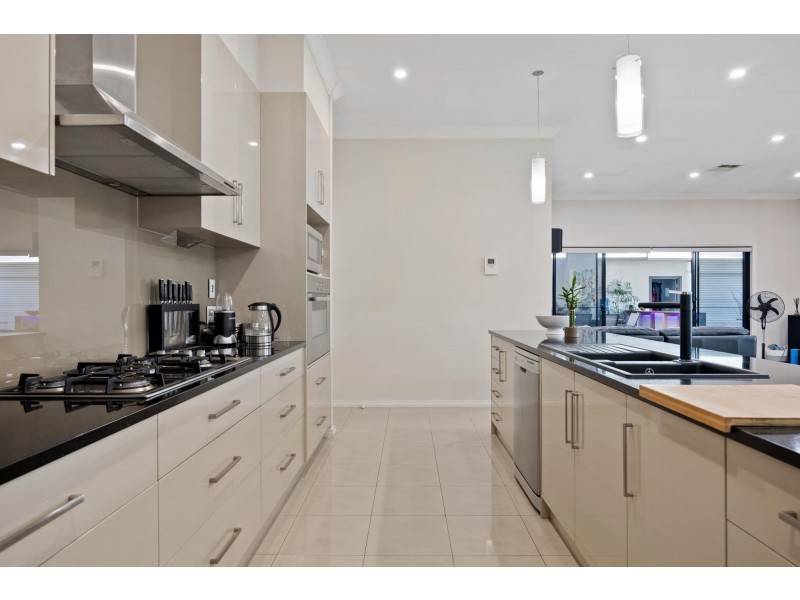 1 Minns Street West, Seaton SA 5023