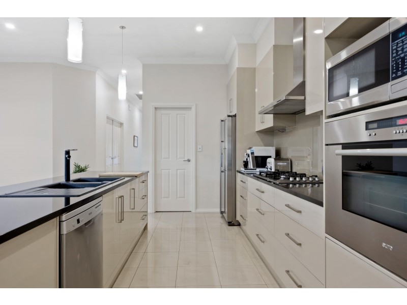 1 Minns Street West, Seaton SA 5023